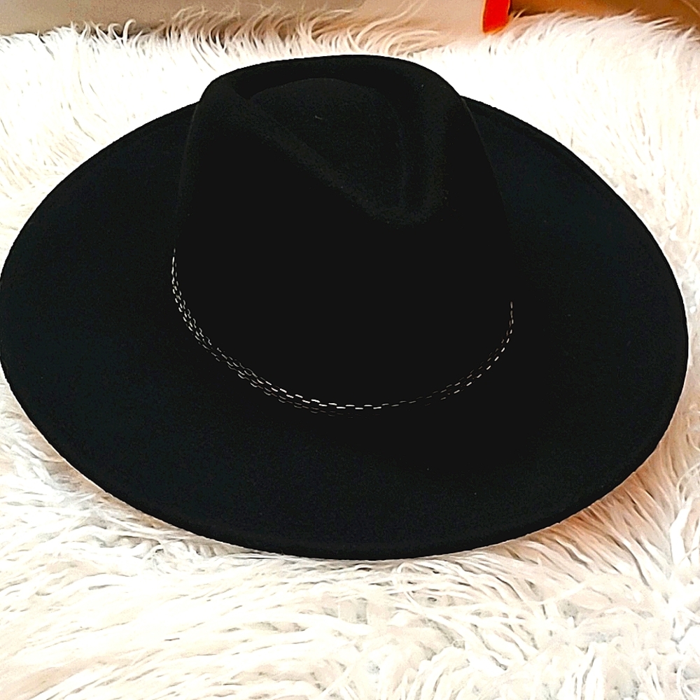 ZARA Black Hat/ size Us Small